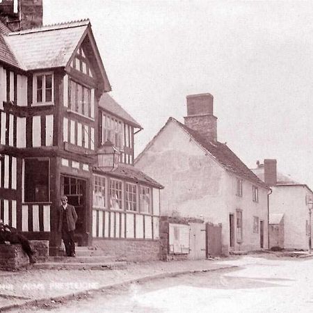 The Radnorshire Arms Hotel Presteigne Extérieur photo